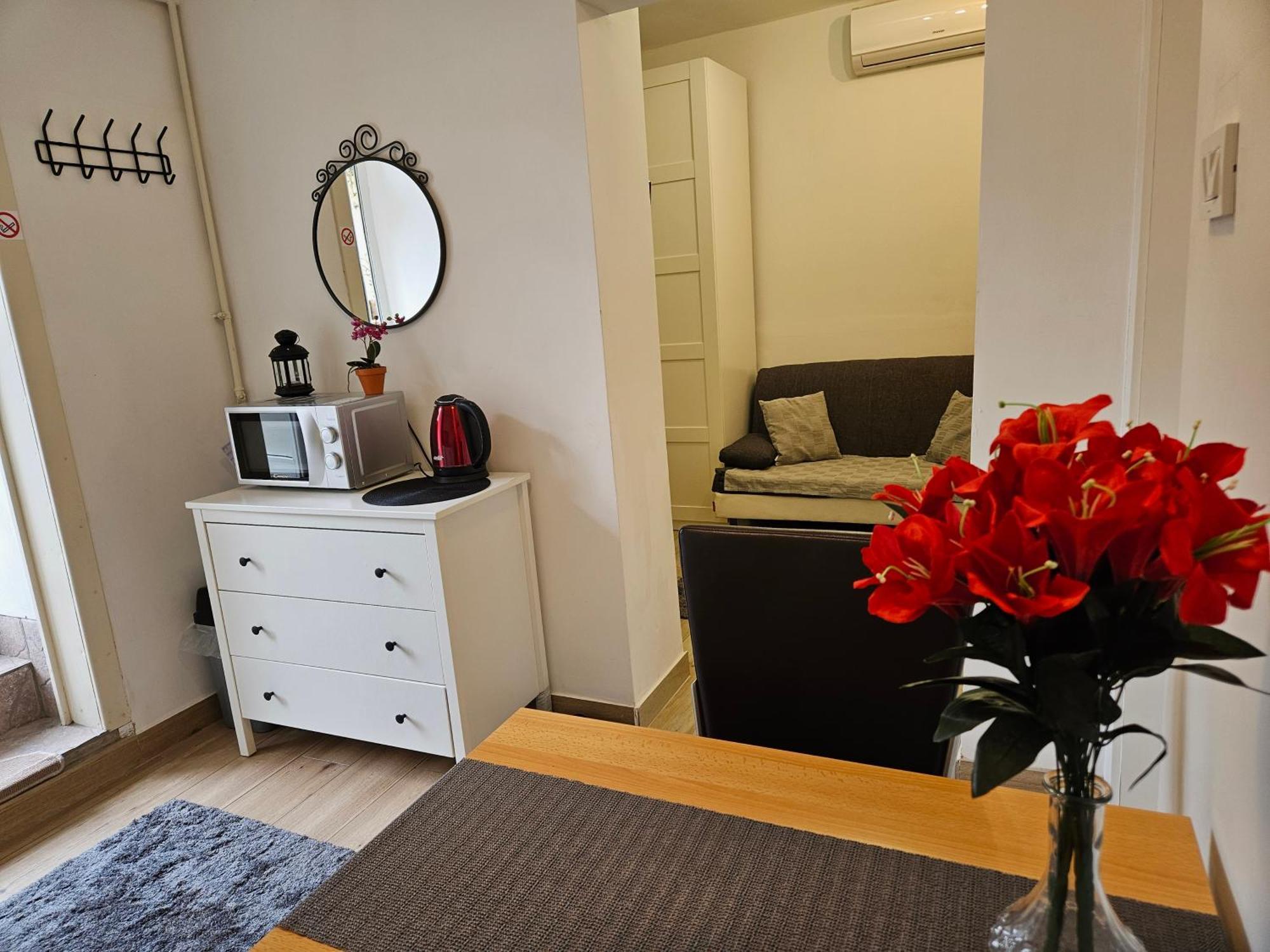 Apartment Maja - Strict Center Of Zagreb Exterior photo